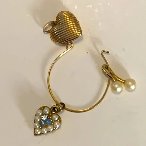 Vintage “Add-a-Charm” Gold Pendant - Picture 3 of 6